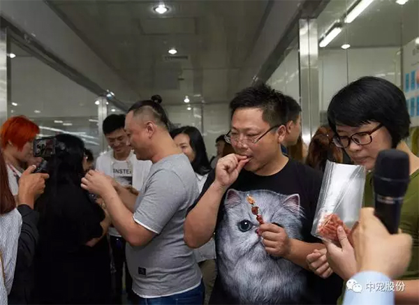 87aebba4dce6489081f5dfb4561b9577